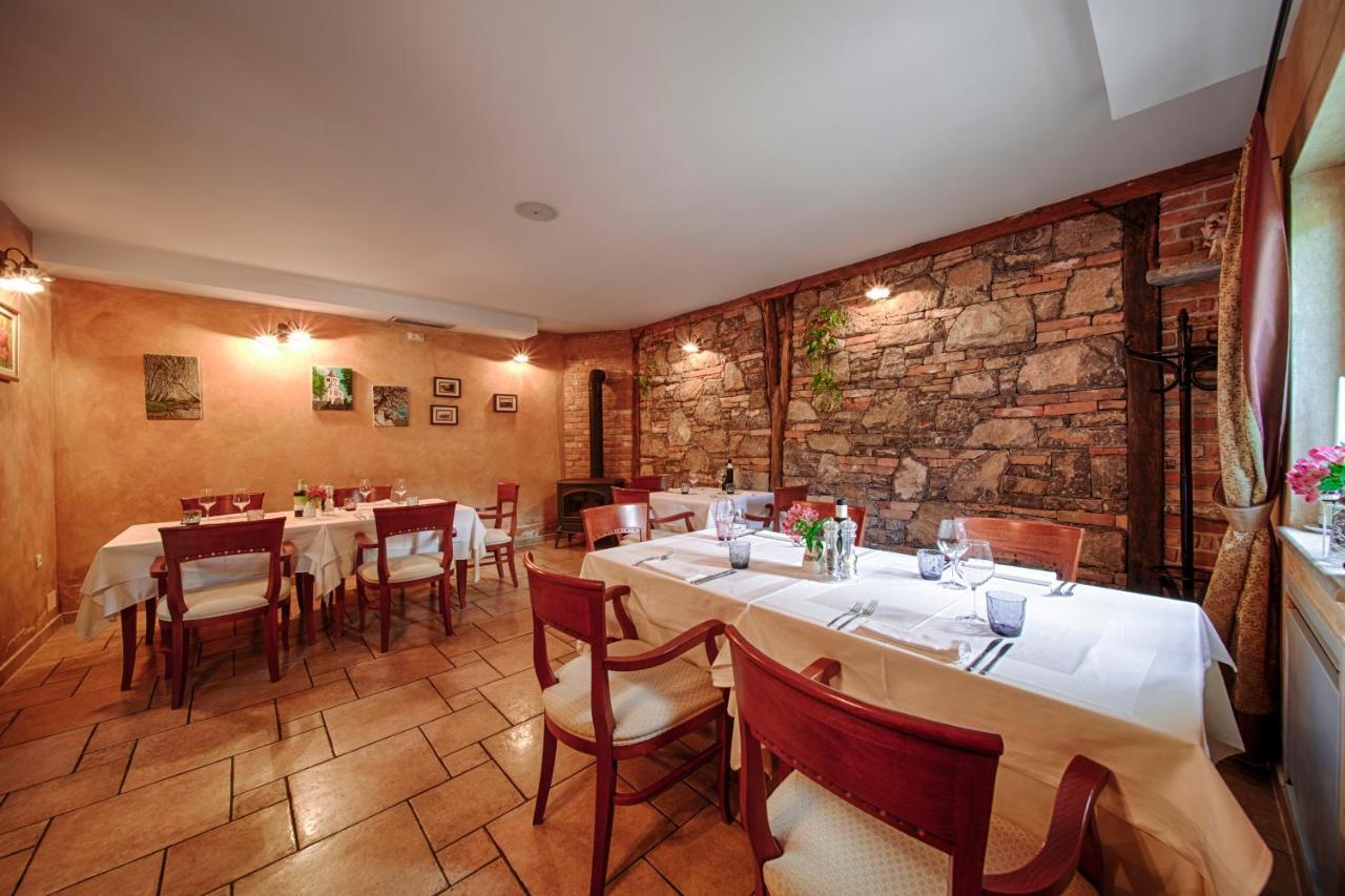 Bed & Breakfast Stancija Kovacici 4*